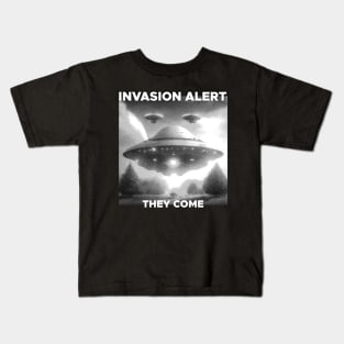 Invasion Alert UFO Kids T-Shirt